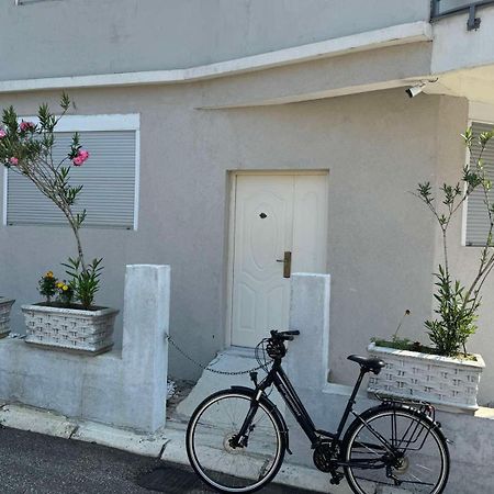 Cozy Corner Apartment Gjakova Exterior foto